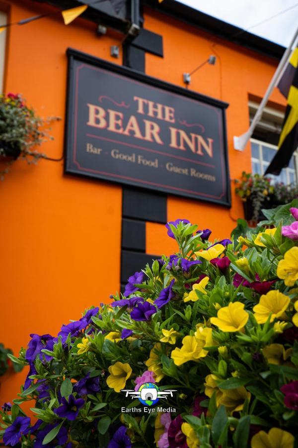 The Bear Inn Llandovery Exterior foto